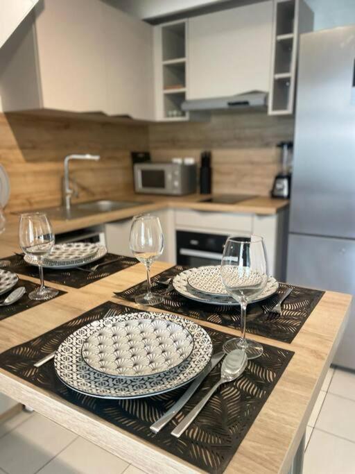 Ti Macloa - Appartement Les Pieds Dans L'Eau Sainte-Anne  Extérieur photo